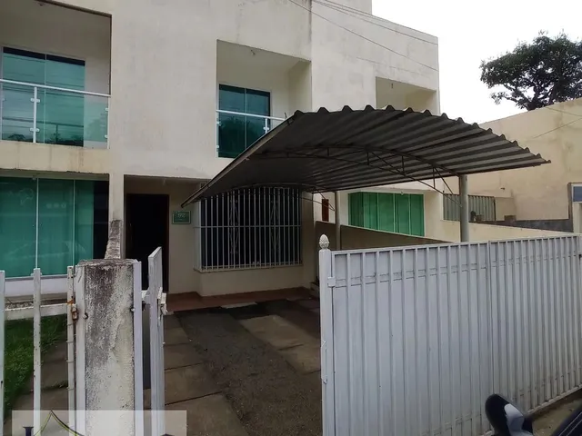 Imagem: A casa possui 2 Dormitórios, 2 Banheiros, 1 Vaga na