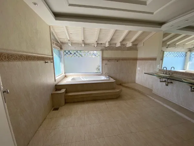 Imagem 11: Vendo Casa no Quitanidnha com 4 Quartos Terreno C/1.600M2 - Cod 24060