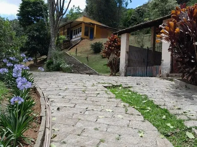 Imagem: Casa Linear em Petrópolis, Bonito Local