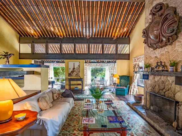 Imagem 4: Casa com 4 Quartos em Condomínio em Araras, Petrópolis