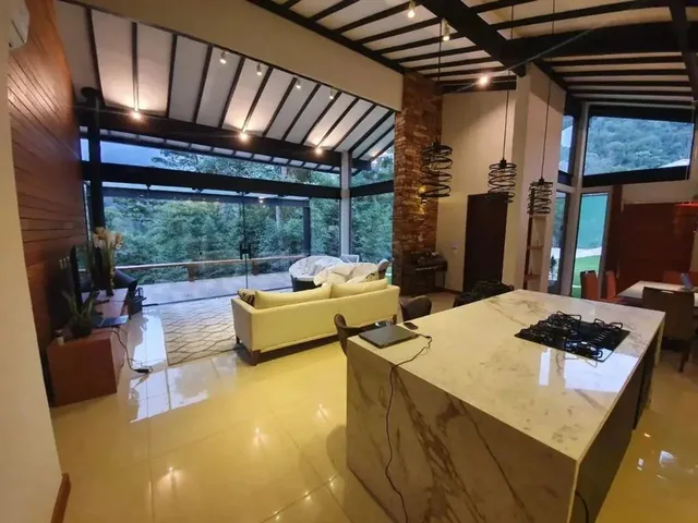 Imagem 14: Belíssima Casa a Venda