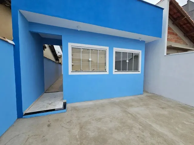Imagem: A casa possui 2 Dormitórios, 1 Suíte, 2 Banheiros, 2