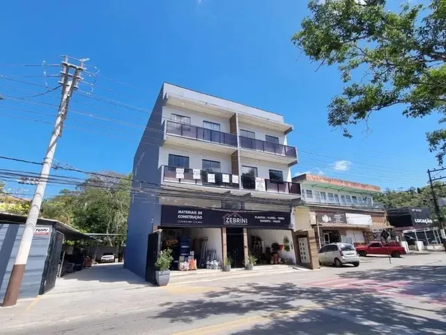 Imagem: O apartamento possui 2 Dormitórios, 1 Suíte, 2 Banheiros,