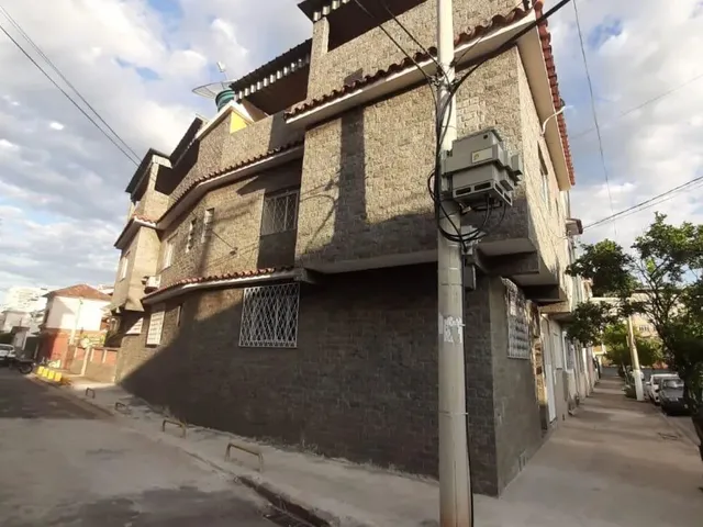 Imagem: Linda Casa a Venda com 3 Quartos Próximo