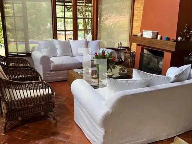 Imagem 7: Imóvel para Venda Possui 260 Metros Quadrados com 4 Quartos em Araras - Petrópolis - Rj