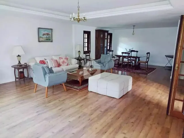 Imagem: Casa para Venda com 5 Quartos, 1173M²