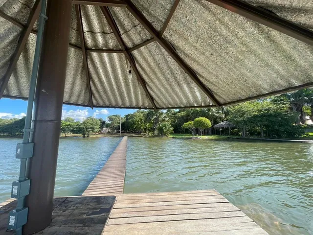 Imagem: Rancho no Lago