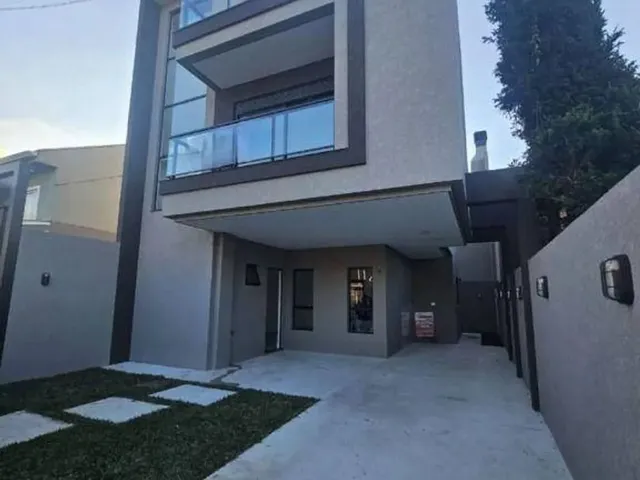 Imagem 7: Sobrado com 3 Dormitórios À Venda, 148 M² por R$ 1.150.000,00 - Hauer - Curitiba/Pr