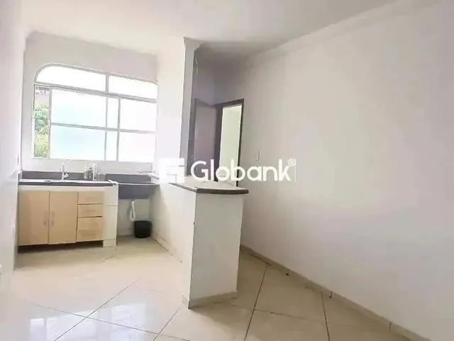 Imagem 6: Apartamento para Locação Localizado no Centro de Montes Claros/Mg, 02 Quarto(S