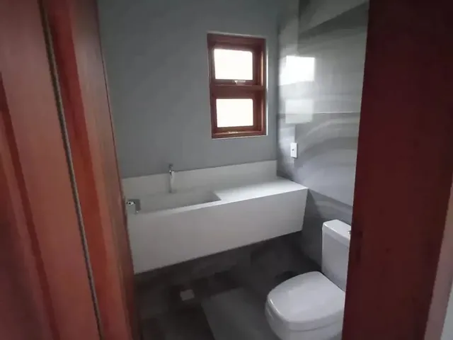 Imagem 9: Casa para Venda Possui 260 Metros Quadrados com 3 Quartos em Jerônimo Prado - Sobral