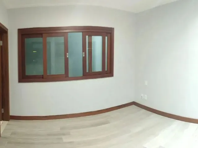 Imagem 16: Casa para Venda Possui 260 Metros Quadrados com 3 Quartos em Jerônimo Prado - Sobral