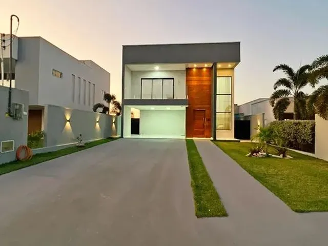 Imagem: A casa em condomínio possui 4 Dormitórios, 3 Suítes, 4