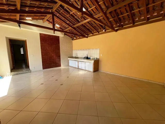 Imagem 10: Casa À Venda em Campolide com 3 Dormitórios Sendo 1 Suíte