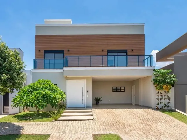 Imagem: A casa em condomínio possui 4 Dormitórios, 3 Banheiros, 2
