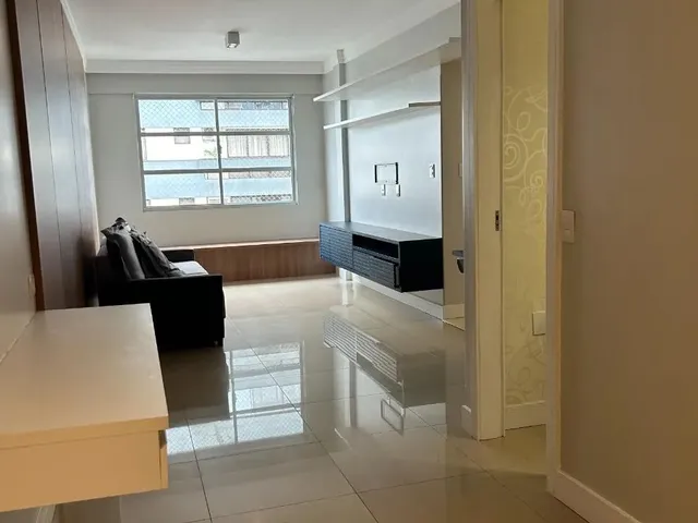 Imagem: Apartamento de Três Dormitórios Muito