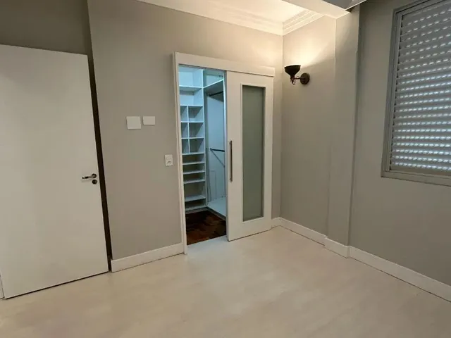 Imagem 2: Apartamento de Três Dormitórios Muito Bom na Esteves Junior!