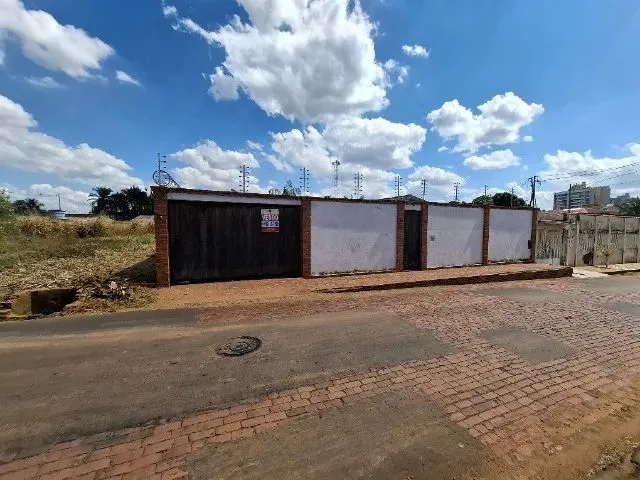 Imagem: Terreno Rua Caninde com 900M²