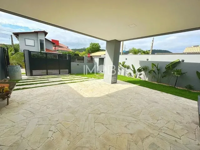 Imagem 3: Casa com 3 Suítes, 213M² À Venda no Campeche