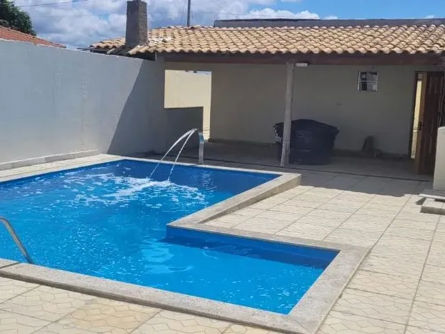 Imagem: Casa 3/4 com Piscina, Sala, Cozinha, Garagem
