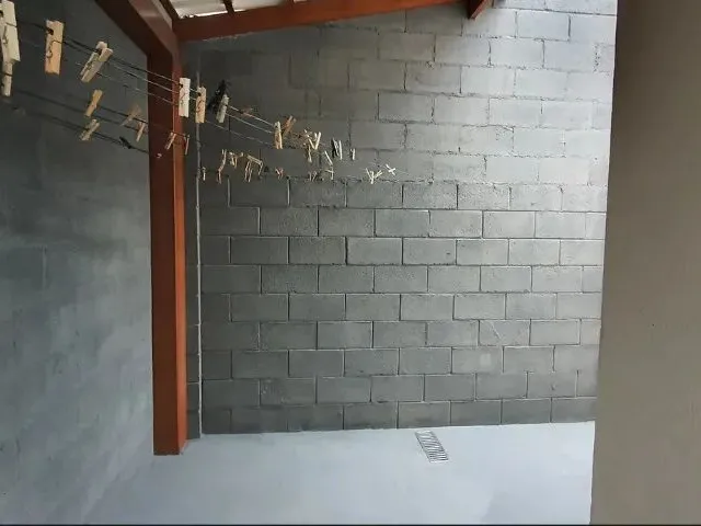 Imagem 4: Casa Jardim Barcelona com 3 Quartos, Quintal e Garagem Coberta (Energia Solar