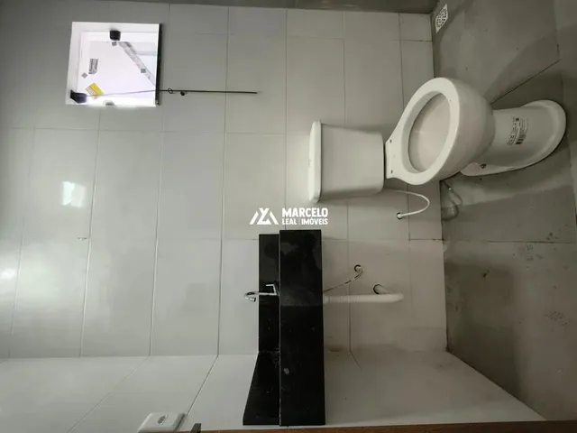 Imagem 14: Vendo Casa com 2 Quartos Sendo 1 Suíte, com Vaga de Garagem na Avenida Principal