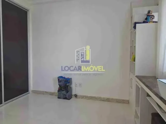 Imagem 2: Apartamento 3 Suítes À Venda com 160 M², Suítes com Planejados + Dependência
