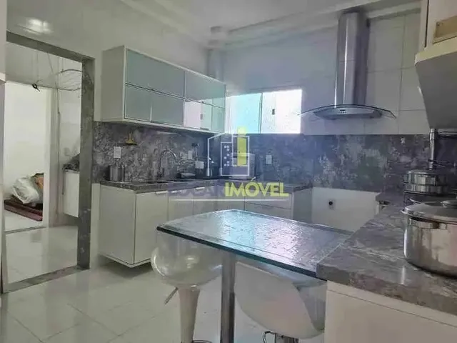 Imagem 15: Apartamento 3 Suítes À Venda com 160 M², Suítes com Planejados + Dependência