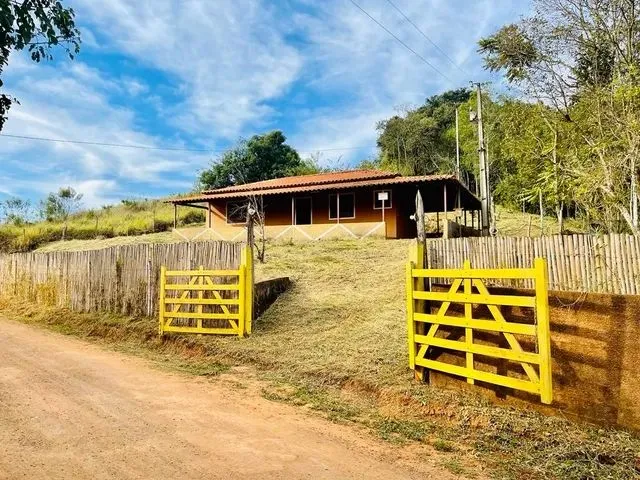Imagem: Chácara de 2.000M2 com Casa (Agua Luz)