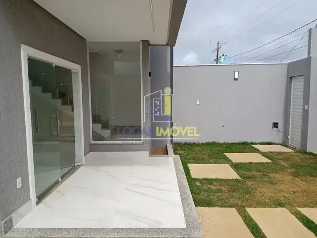Imagem 2: Casa Duplex 3 Suítes Sendo 1 com Closet e Outra com Varanda + Vaga de Garagem para 4