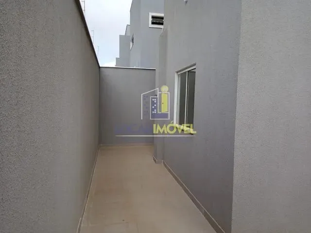 Imagem 3: Casa Duplex 3 Suítes Sendo 1 com Closet e Outra com Varanda + Vaga de Garagem para 4