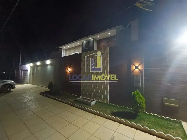 Imagem: Casa com 5 Quartos Sendo 3 Suítes, Área