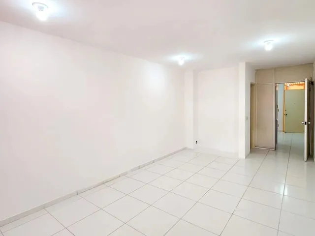 Imagem 14: Centro Empresarial Iguatemi - Sala Comercial - Venda - Sala com 42M² no Centro