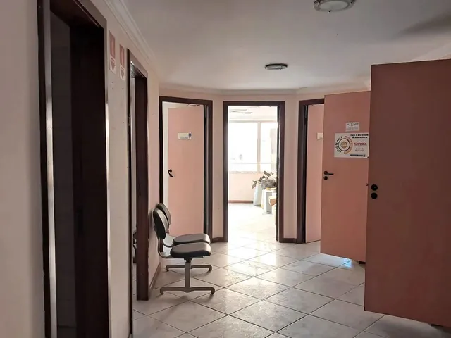 Imagem: Vendo Conjuto de Salas 42² Cada Como na