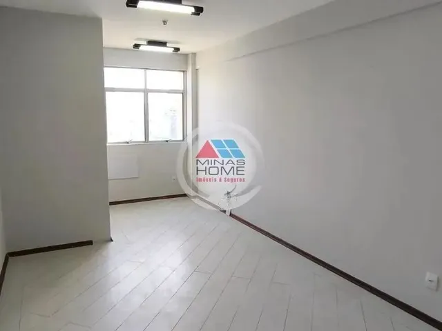 Imagem: Sala com Banheiro, Rua Gujajaras com Curitiba