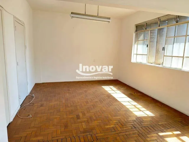 Imagem: Sala Comercial com Aproximadamente 80M²