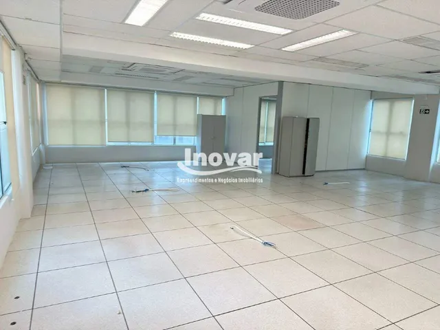 Imagem: Andar em Vão Livre com Aproximadamente