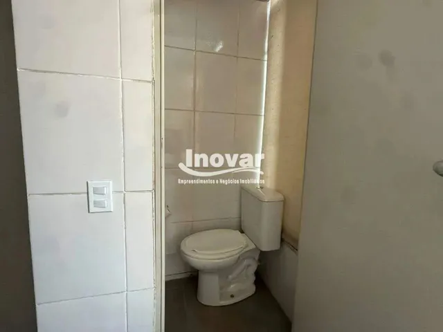 Imagem 4: Oportunidade para Investidores: Sala Comercial com Aproximadamente 19M ² no Coração Do