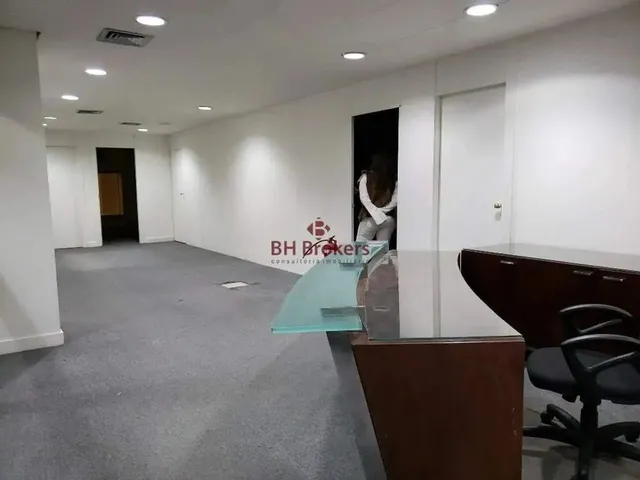 Imagem 10: Aluguel - Loja 600 M² - Funcionários