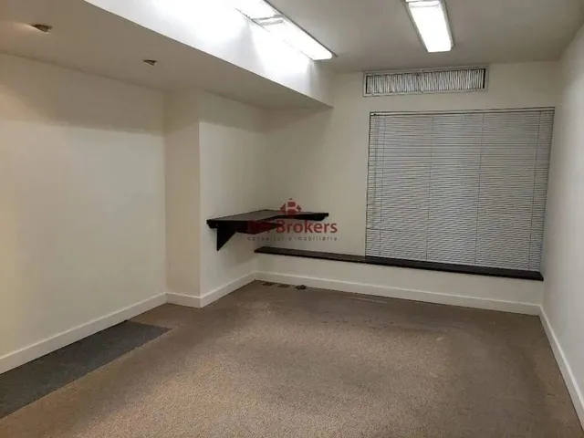 Imagem 8: Aluguel - Loja 600 M² - Funcionários