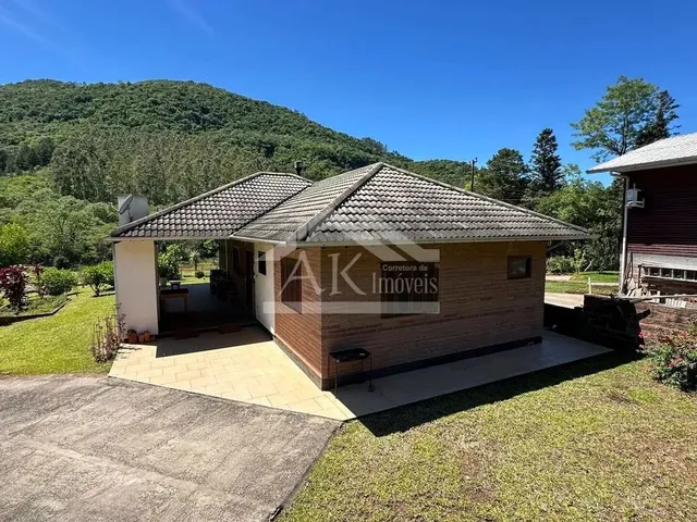 Imagem 15: Sítio com Casa de 3 Quartos À Venda em Picada Café na Serra Gaúcha