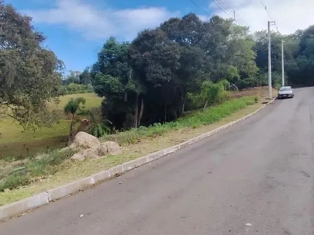 Imagem 2: Terreno para Venda em Picada Café, Centro