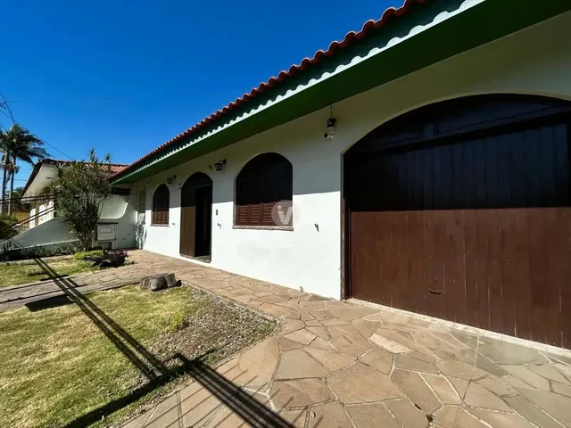 Imagem: Casa À Venda, 05 Dormitórios, Suíte