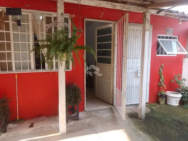 Imagem 11: Casa com 2 Quartos Toda Gradeada com Vaga de Garagem no Bairro Diácono Luiz Pozzobon Em