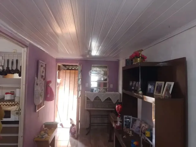 Imagem 9: Casa com 2 Quartos Toda Gradeada com Vaga de Garagem no Bairro Diácono Luiz Pozzobon Em