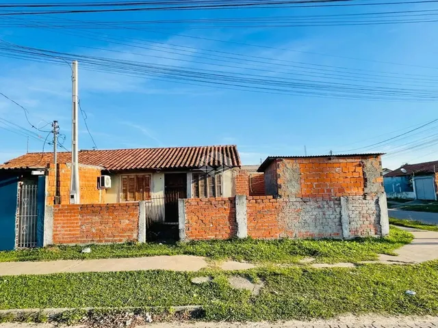 Imagem: Casa de 02 Quartos À Venda no Bairro Camobi