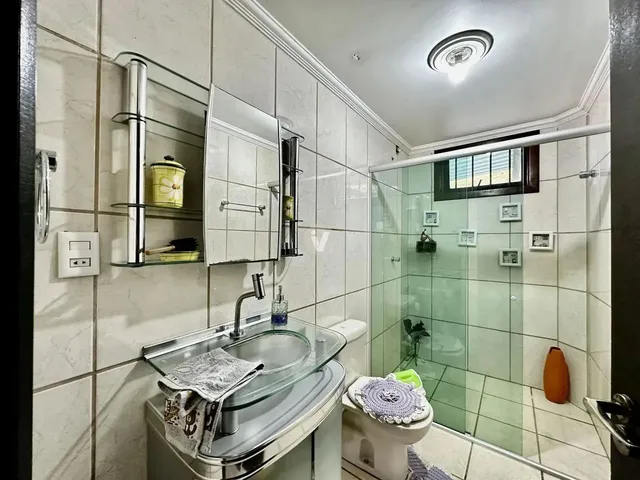 Imagem 8: Casa de Esquina Ampla de 4 Dormitórios!