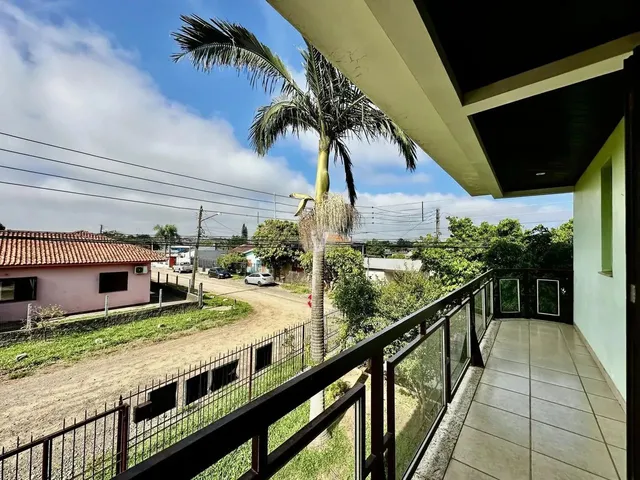 Imagem 7: Casa de Esquina Ampla de 4 Dormitórios!
