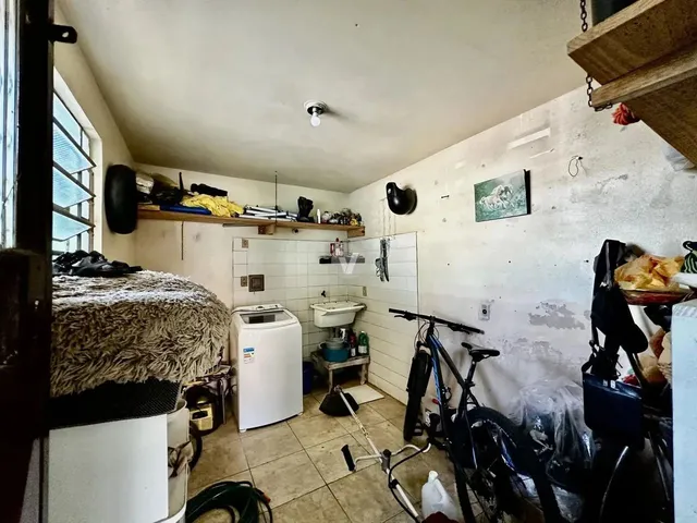 Imagem 14: Casa de Esquina Ampla de 4 Dormitórios!