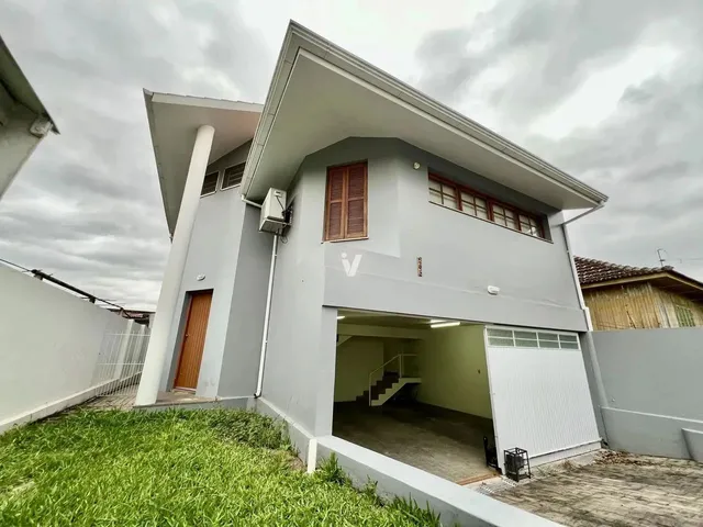 Imagem: Lindíssima Casa Sobrado em no Bairro Patronato!