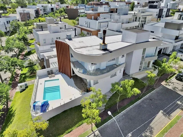 Imagem: Casa de Condomínio de Luxo em santa Maria